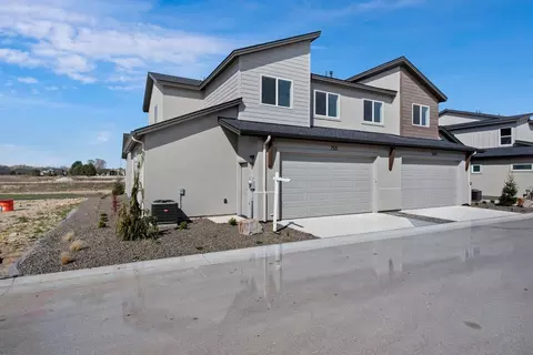 Exterior - 732 S Calhoun Ln, Star, ID 83669 photo 3 of 7