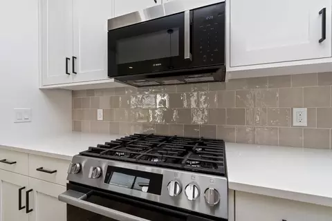 Kitchen - 732 S Calhoun Ln, Star, ID 83669 photo 4 of 14