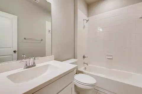 Bath - 4801 Triadic Ln, Prosper, TX 75078 photo 4 of 11