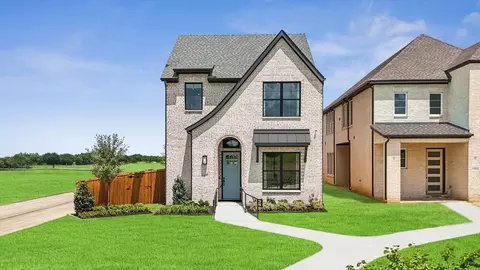 Exterior - 400 Dover Mews, Celina, TX 75009 photo 5 of 7