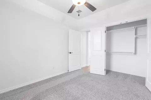 Bedroom - 701 Still Mdws, Guthrie, OK 73044 photo 6 of 16