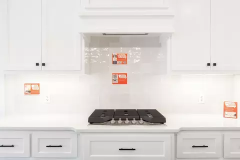 Kitchen - 701 Still Mdws, Guthrie, OK 73044 photo 7 of 14