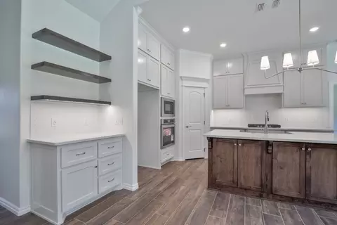 Kitchen - 701 Still Mdws, Guthrie, OK 73044 photo 1 of 14