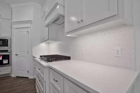 Kitchen - 701 Still Mdws, Guthrie, OK 73044 photo 3 of 14