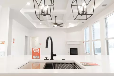Kitchen - 701 Still Mdws, Guthrie, OK 73044 photo 5 of 14