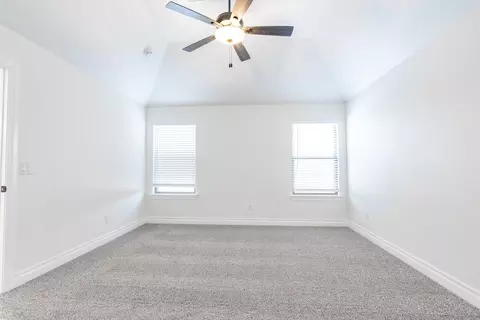 Bedroom - 701 Still Mdws, Guthrie, OK 73044 photo 5 of 16