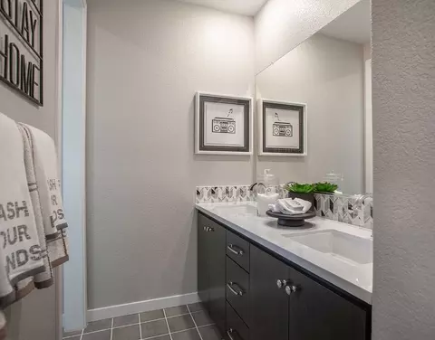 Bath - 8097 Blue River Dr, Vallejo, CA 94591 photo 17 of 18