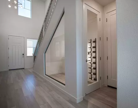 Entry Way - 8097 Blue River Dr, Vallejo, CA 94591 photo 2 of 4