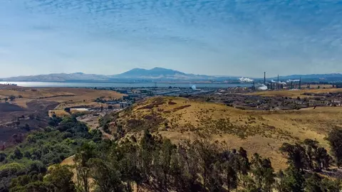 View/Area - 8097 Blue River Dr, Vallejo, CA 94591 photo 9 of 10