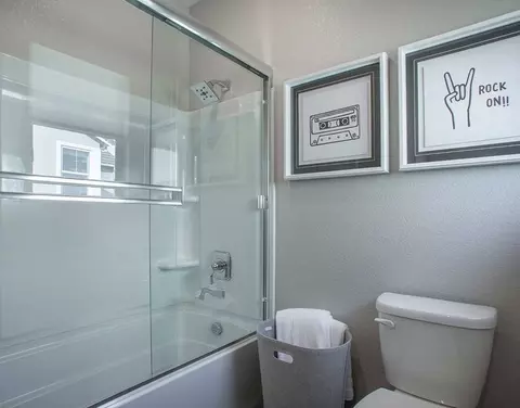 Bath - 8097 Blue River Dr, Vallejo, CA 94591 photo 18 of 18