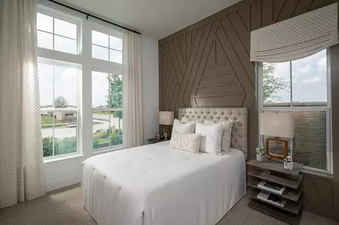 Bedroom - 407 Aztec Cave Dr, New Caney, TX 77357 photo 7 of 15