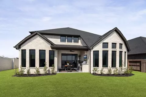 Exterior - 407 Aztec Cave Dr, New Caney, TX 77357 photo 4 of 9