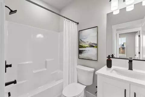 Bath - 61124 NE Cobalt St, Bend, OR 97701 photo 2 of 2