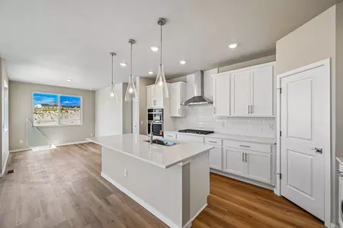 Kitchen - 13796 Daffodil Pt, Parker, CO 80134 photo 4 of 7