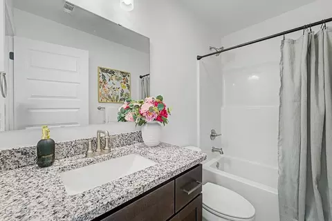 Bath - Theo Grey Ave, Duenweg, MO 64841 photo 1 of 3