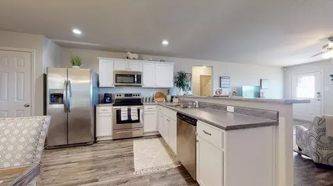 Kitchen - 2216 Centennial Valley Dr, Benton, AR 72019 photo 1 of 4