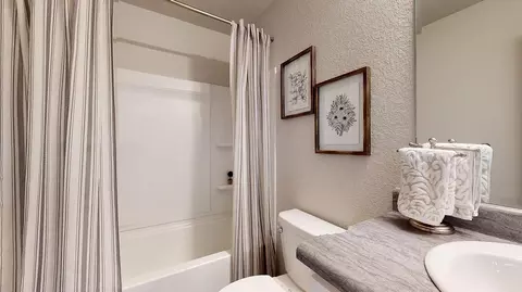 Bath - 2216 Centennial Valley Dr, Benton, AR 72019 photo 2 of 2