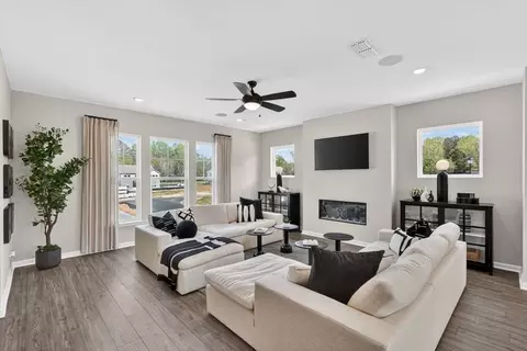 2703 Dreycott Ln, Lawrenceville, GA 30043