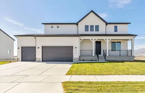 4850 N Topaz Dr, Eagle Mountain, UT 84005