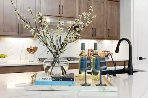 Kitchen - 317 Vale Run, Kyle, TX 78640 photo 3 of 9