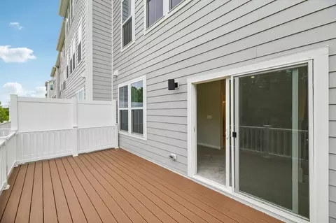 Exterior - 9714 Gaelic Pl, Waldorf, MD 20601 photo 2 of 17