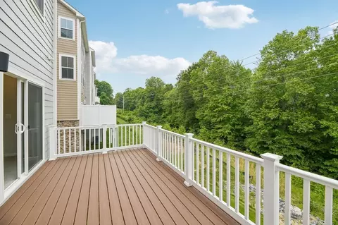 Exterior - 9714 Gaelic Pl, Waldorf, MD 20601 photo 4 of 17