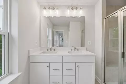 Bath - 9714 Gaelic Pl, Waldorf, MD 20601 photo 3 of 16