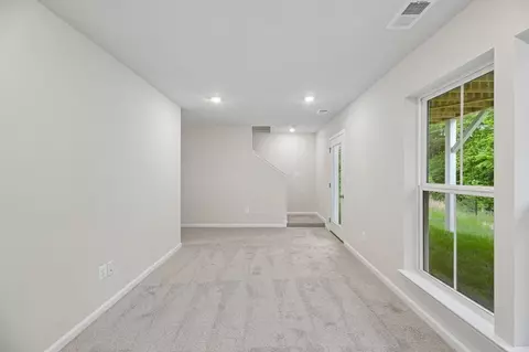 Living - 9714 Gaelic Pl, Waldorf, MD 20601 photo 2 of 6