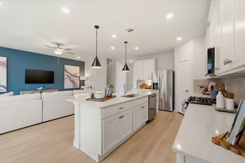 Kitchen - 8403 Shyleaf Ct, Fulshear, TX 77441 photo 3 of 4