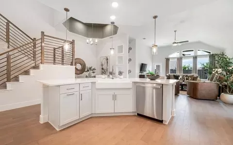 Kitchen - 274 Rubber Tree Way, Buda, TX 78610 photo 17 of 17