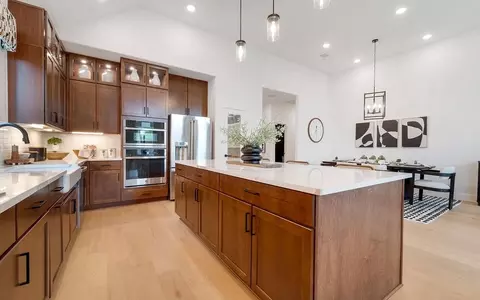 Kitchen - 274 Rubber Tree Way, Buda, TX 78610 photo 5 of 17