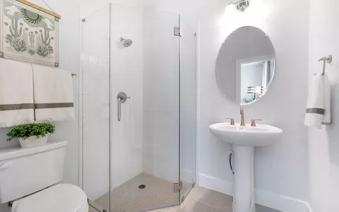 Bath - 274 Rubber Tree Way, Buda, TX 78610 photo 18 of 18