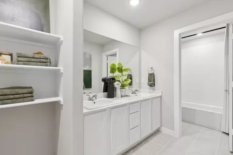 Bath - 804 Rockcloud Dr, Haslet, TX 76052 photo 4 of 10