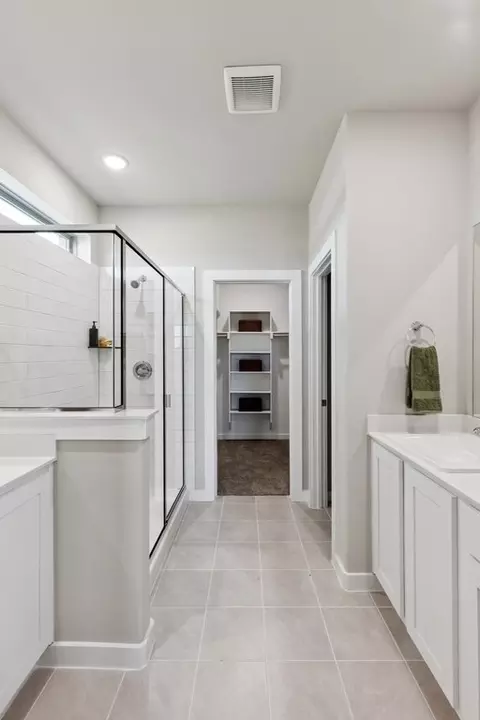 Bath - 804 Rockcloud Dr, Haslet, TX 76052 photo 1 of 10