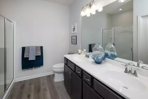 Bath - 2744 Timberside Dr, Hebron, KY 41048 photo 2 of 3