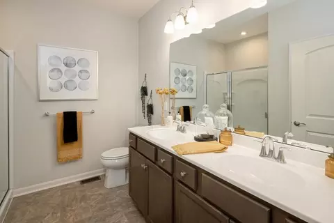 Bath - 2744 Timberside Dr, Hebron, KY 41048 photo 1 of 3