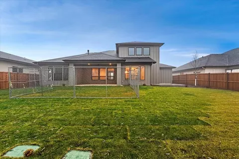 Exterior - 2230 N Peakhurt Ave, Kuna, ID 83634 photo 9 of 12