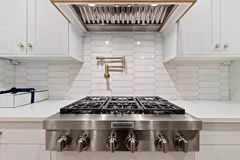 Kitchen - 2230 N Peakhurt Ave, Kuna, ID 83634 photo 7 of 7