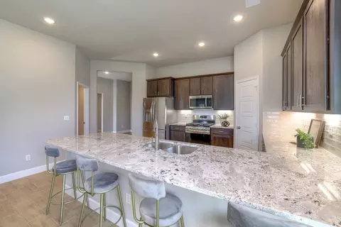 Kitchen - 25490 84th St, Lenexa, KS 66227 photo 3 of 7
