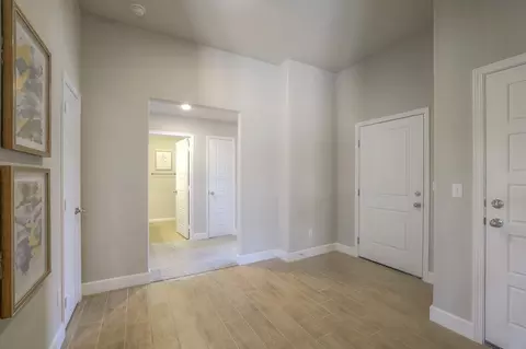 Entry Way - 25490 84th St, Lenexa, KS 66227 photo 3 of 3