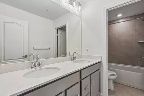 Bath - 4034 Millner Rd, Nottingham, MD 21236 photo 3 of 4
