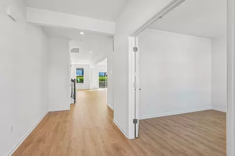 Entry Way - 4034 Millner Rd, Nottingham, MD 21236 photo 1 of 2