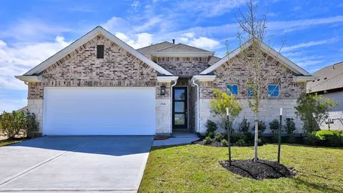 1526 Waterway Reach Dr, Dayton, TX 77535