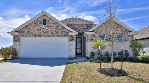 1526 Waterway Reach Dr, Dayton, TX 77535