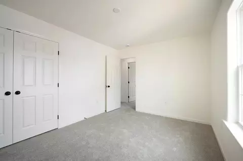 Bedroom - 333 Amber Dr, Lititz, PA 17543 photo 3 of 6