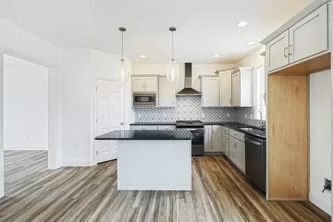 Kitchen - 333 Amber Dr, Lititz, PA 17543 photo 2 of 10