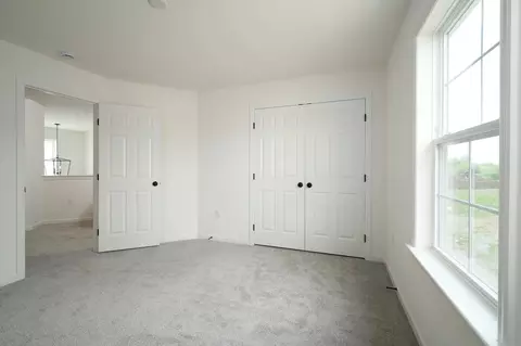 Bedroom - 333 Amber Dr, Lititz, PA 17543 photo 5 of 6