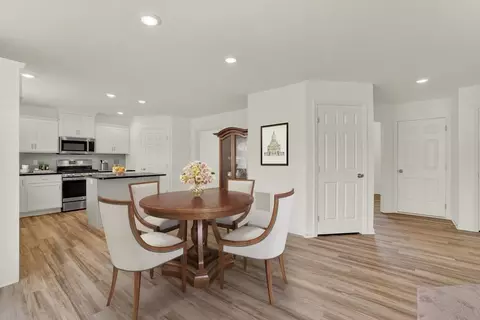 Dining - 333 Amber Dr, Lititz, PA 17543 photo 2 of 4