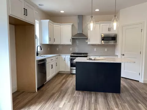 Kitchen - 333 Amber Dr, Lititz, PA 17543 photo 5 of 10
