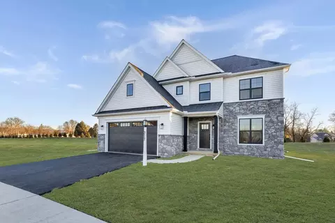 Exterior - 333 Amber Dr, Lititz, PA 17543 photo 21 of 24
